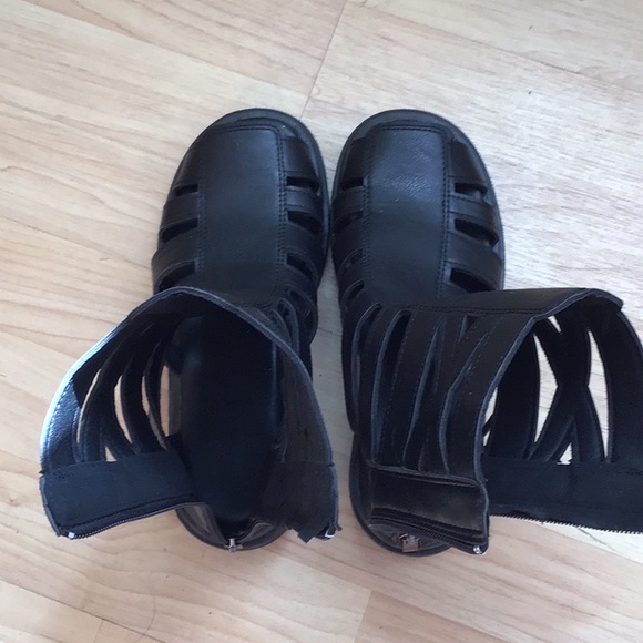 Black Vegan Strappy Boots Size 36 Zip Up - Picture 8 of 8